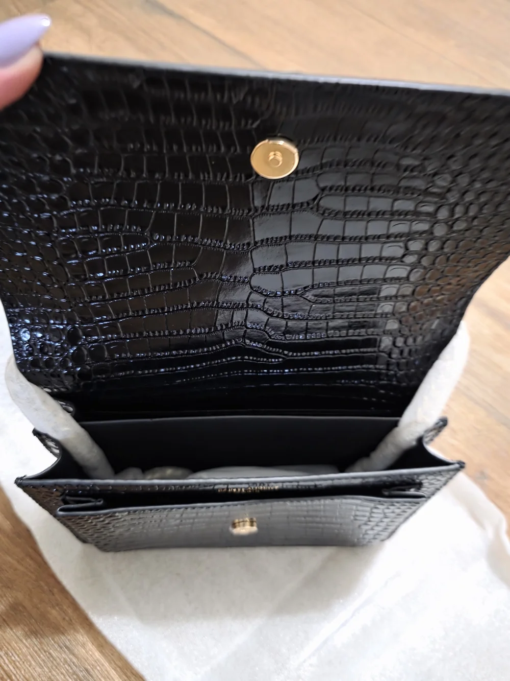 Saint Laurent Black Croc-Embossed Leather Shoulder Bag - Picture 4 of 11